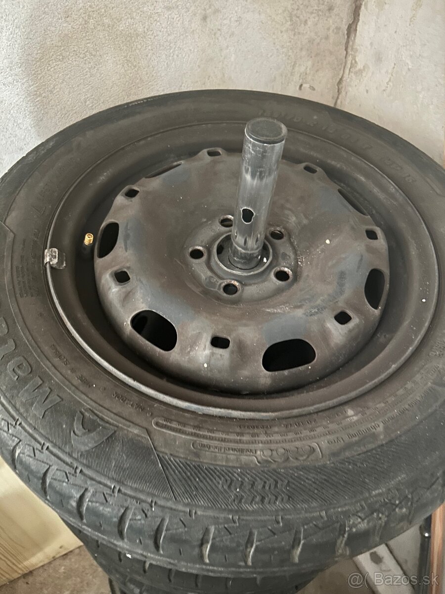 Predam disky s pneumatikami 165/70/r14 - 2