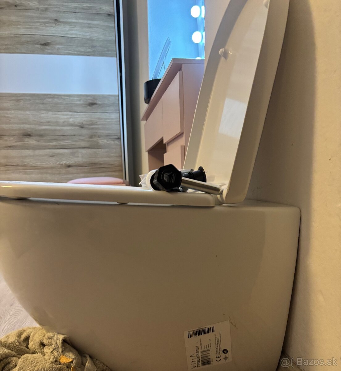 nové WC so sedadlom - 2