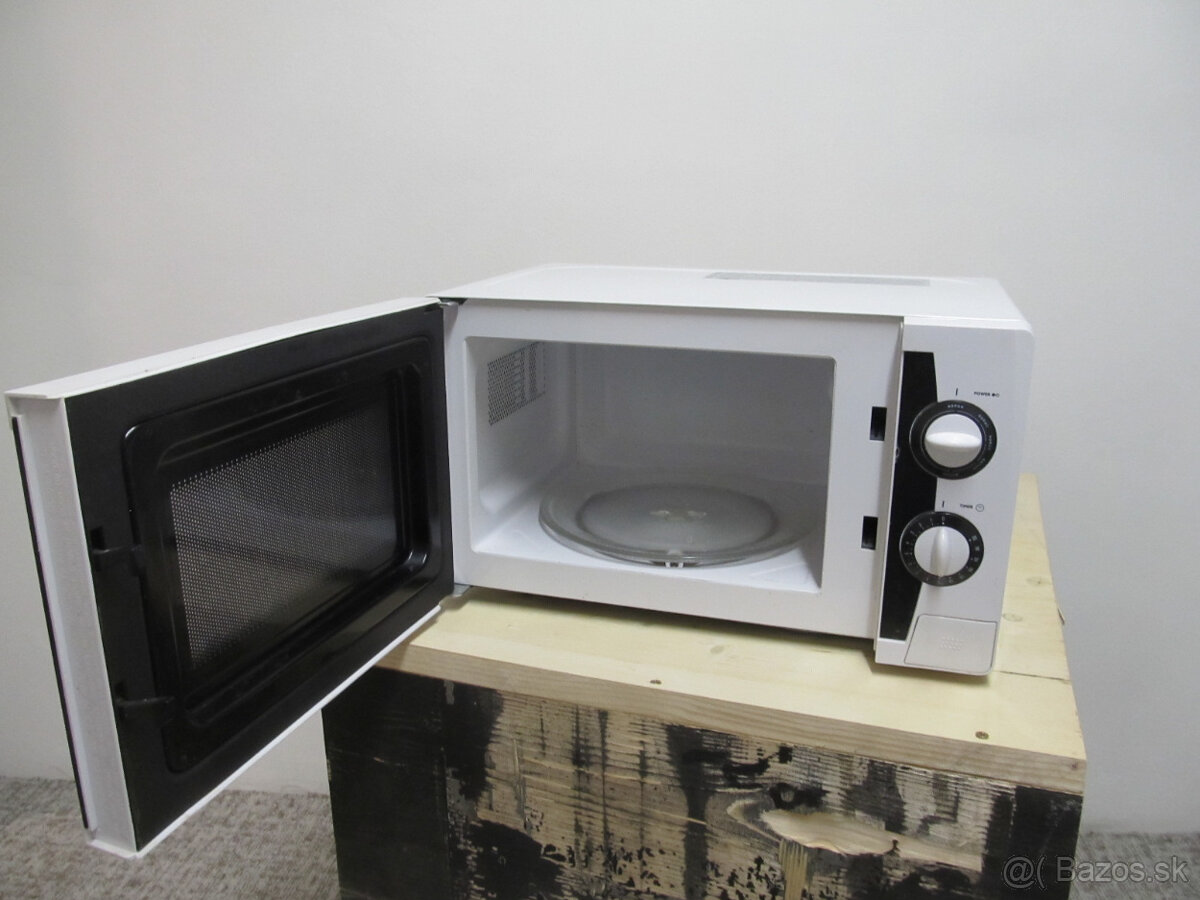 Mikrovlnka Zelmer 700W - 2