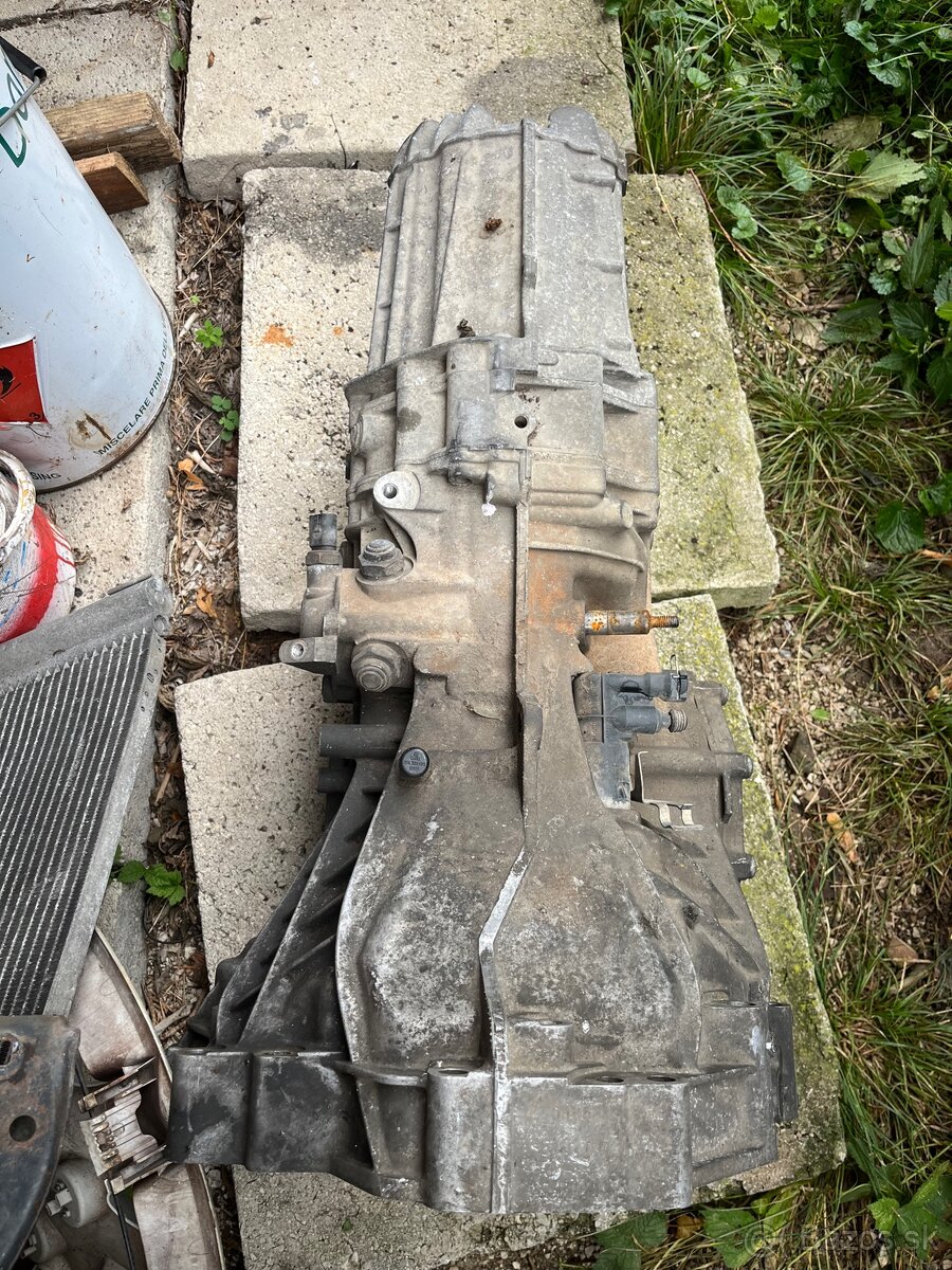 Prevodovka 6 stupňova audi a4 b7 - 2