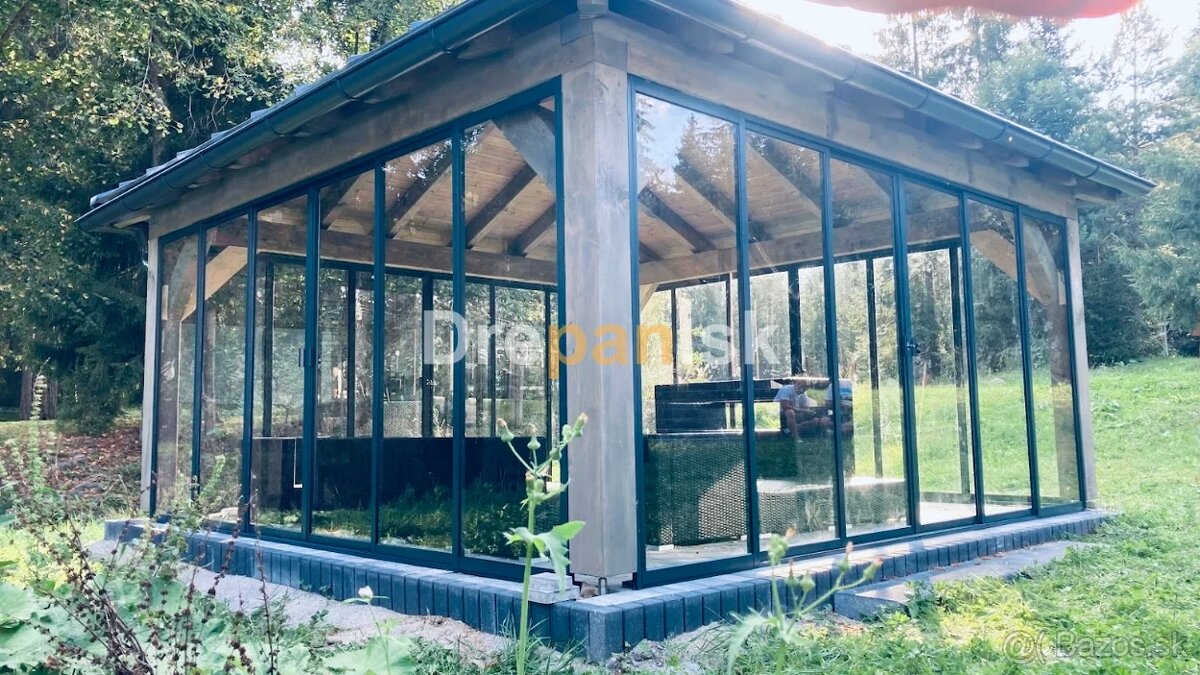 Zasklievanie teras / Zasklenie altanku . - 2