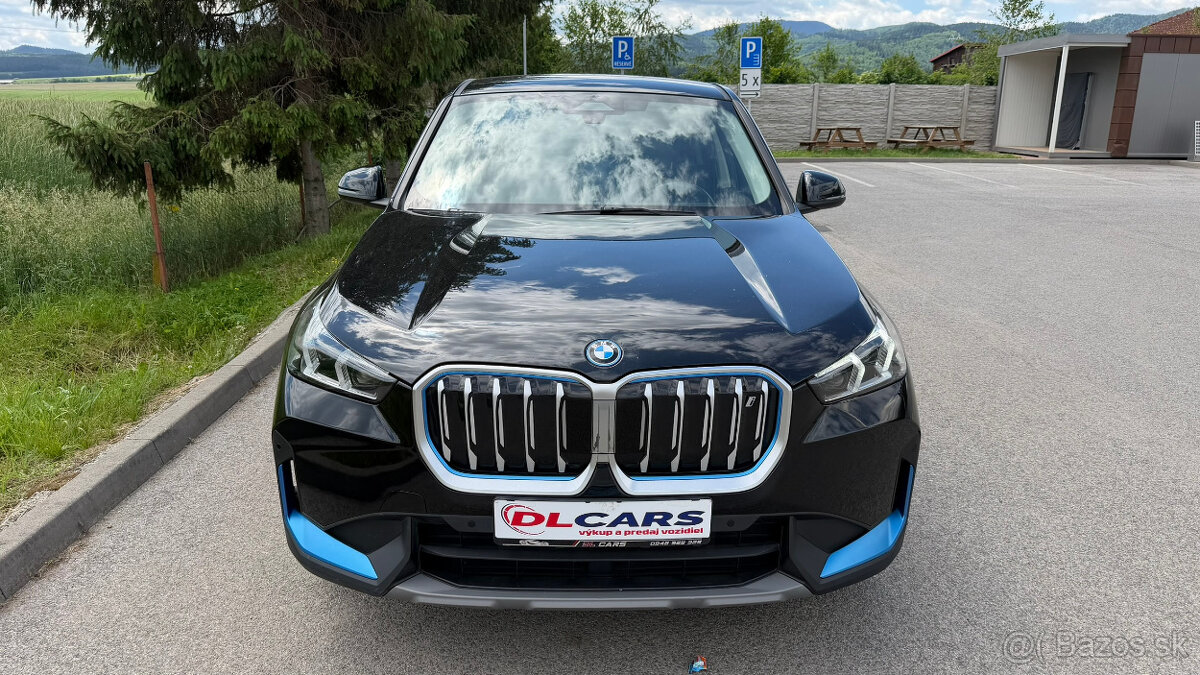 BMW iX1 20 eDrive :: 10.568km :: - 2