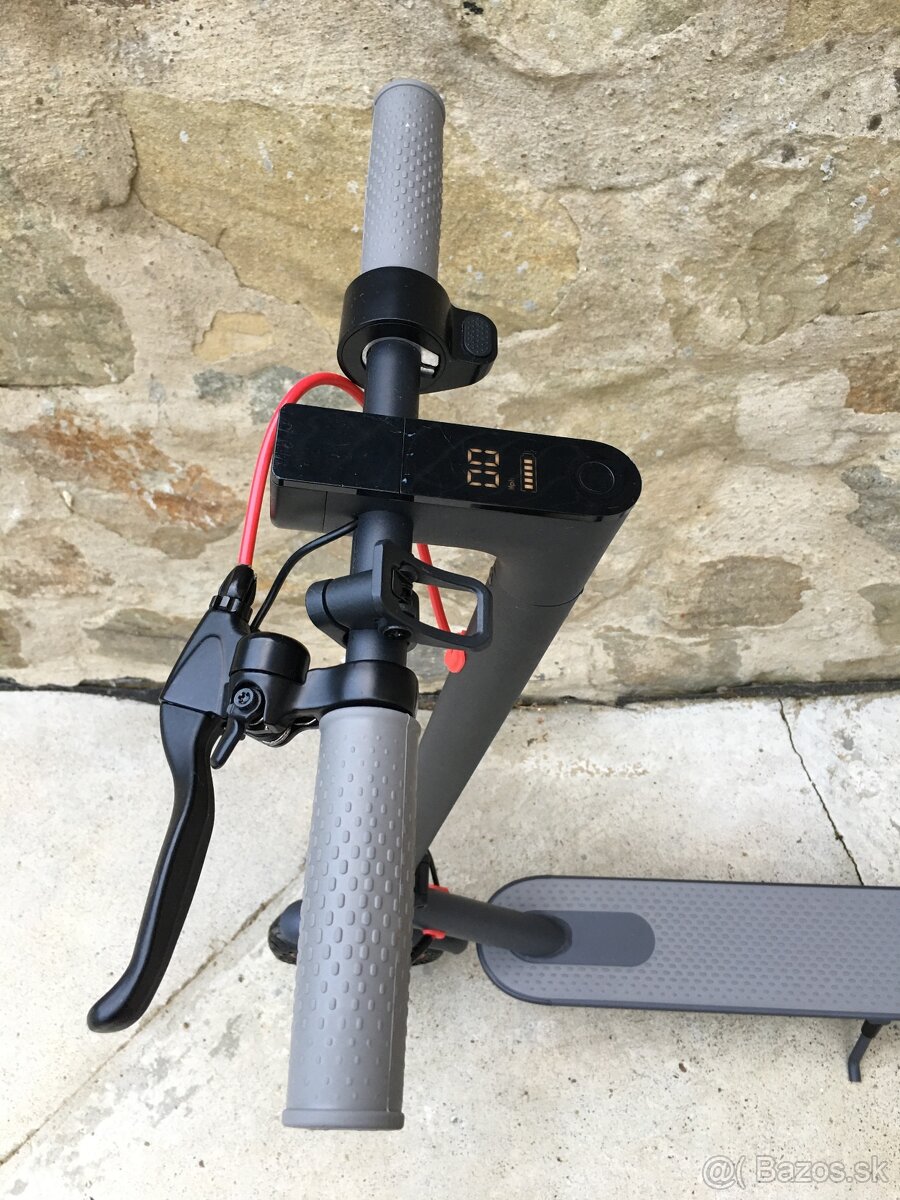 Elektrická kolobežka E-Scooter - 2
