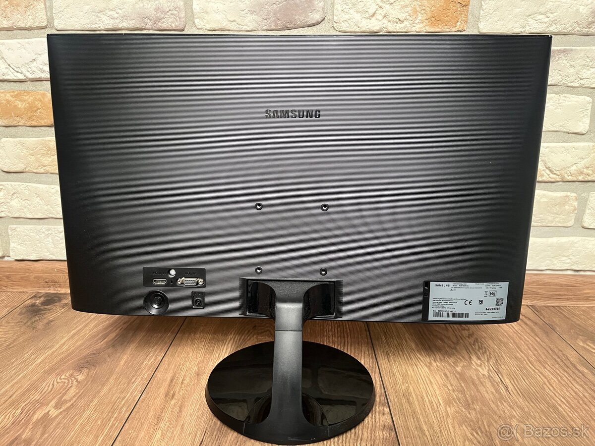 Samsung S24F350– 24” LED monitor, Full HD - 2