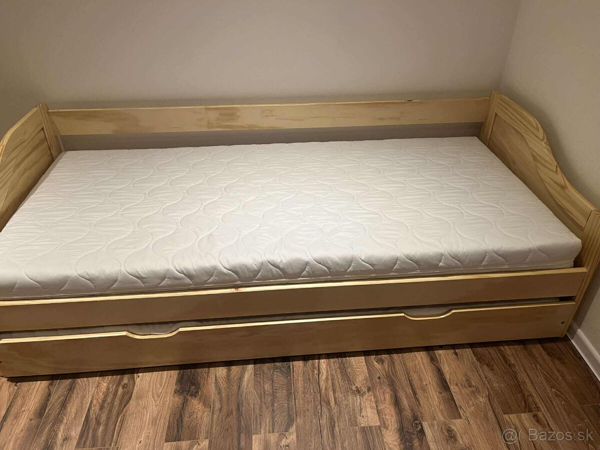 Predám drevenú borovicovú súpravu do detskej izby - 2