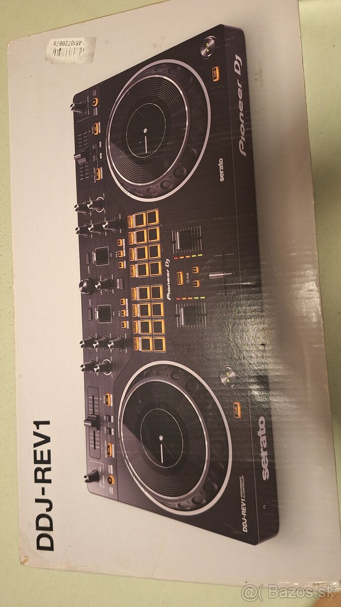 Predam konzolu pioneer DJ REV1 a mixpult - 2