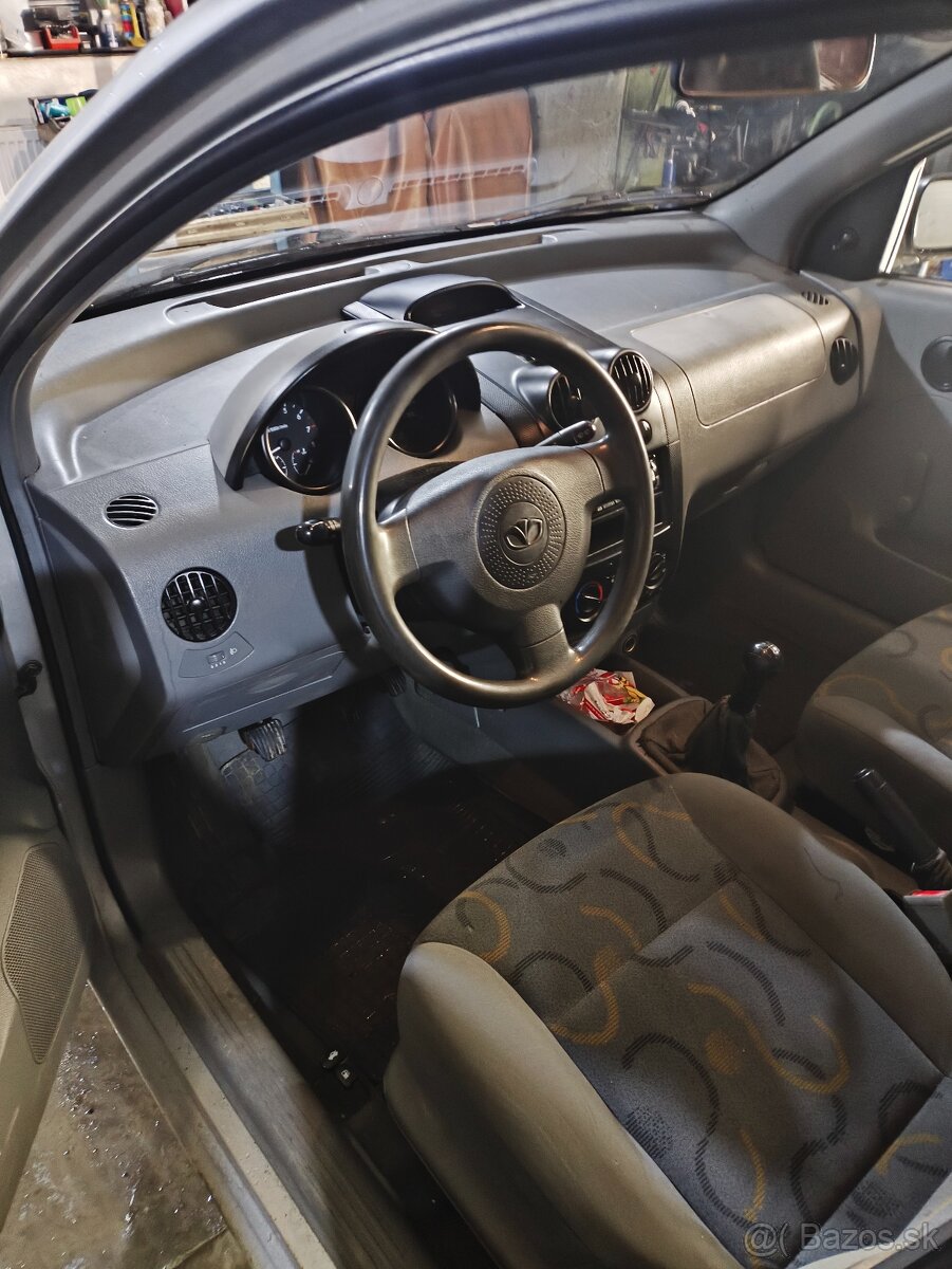 Daewoo Kalos 2004 1.2 strieborná farba - 2