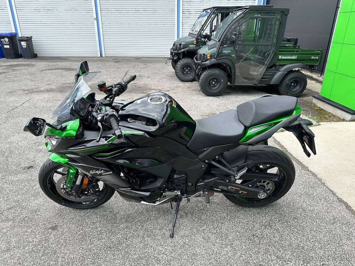 Kawasaki Ninja 1000SX sport touring - 2