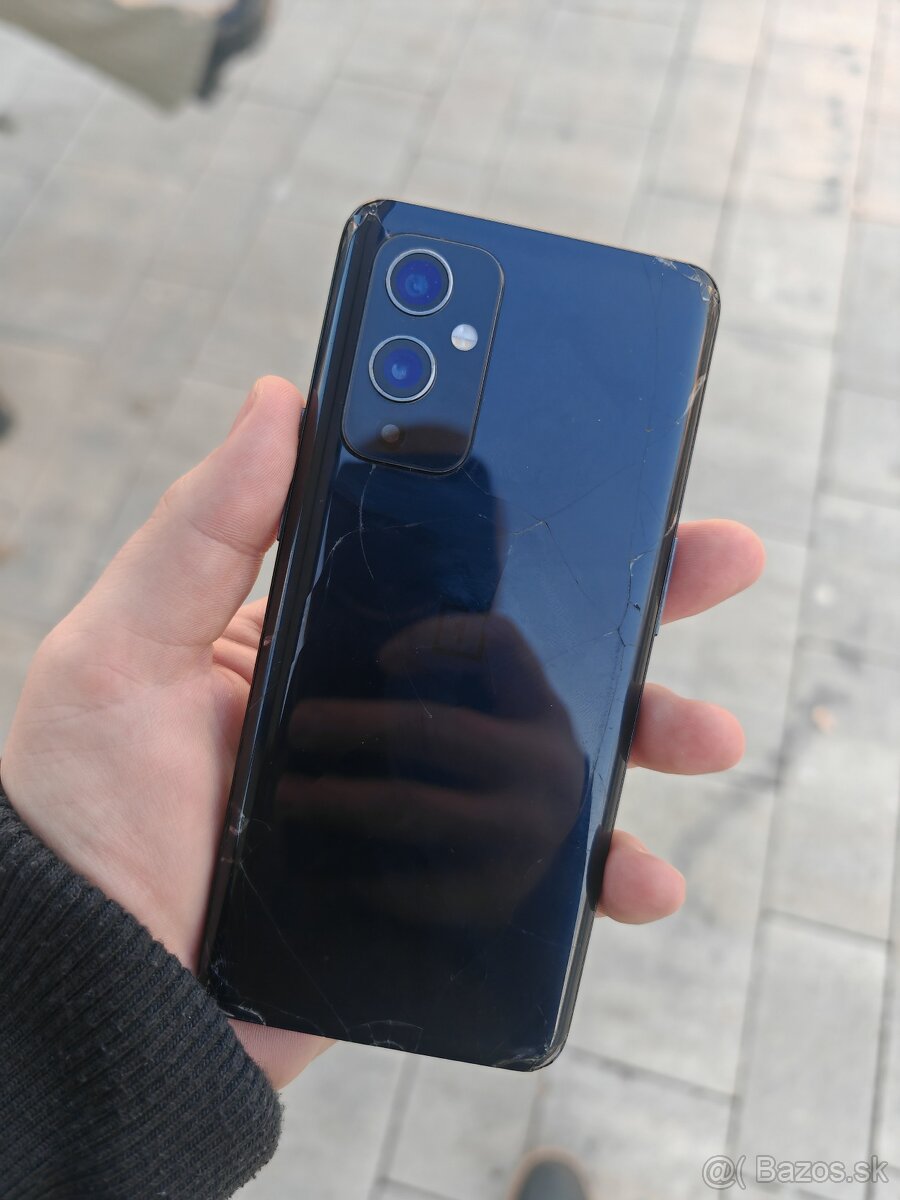 OnePlus 9 - 2
