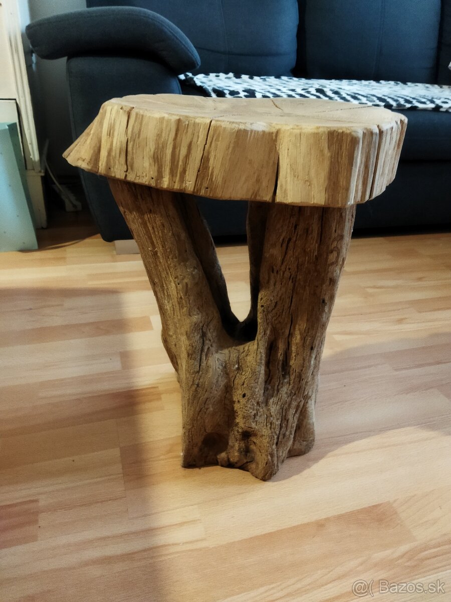 Taburetka z dubu - 2