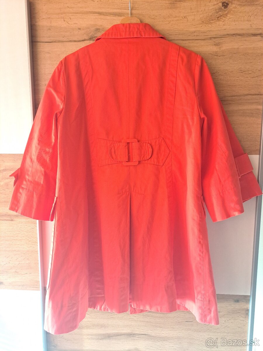 Červený kabátik - 2