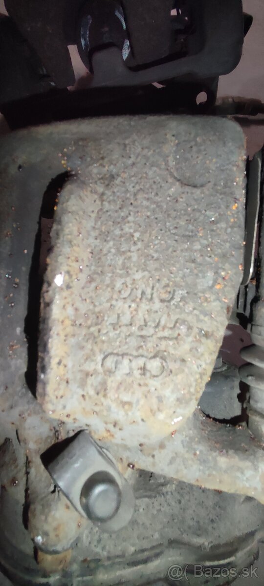 Zadné strmene, brzdy - 2