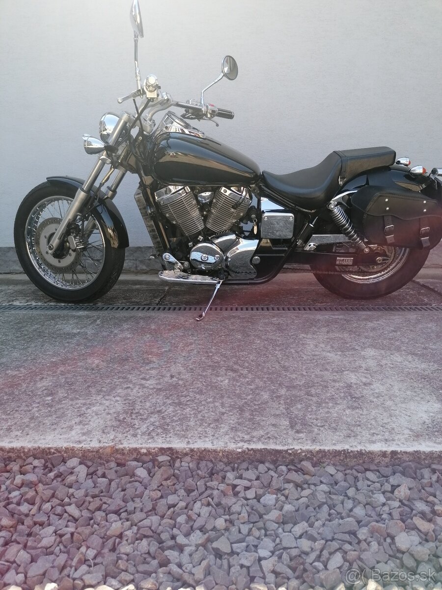 Honda Shadow Black Widow VT750DC - 2