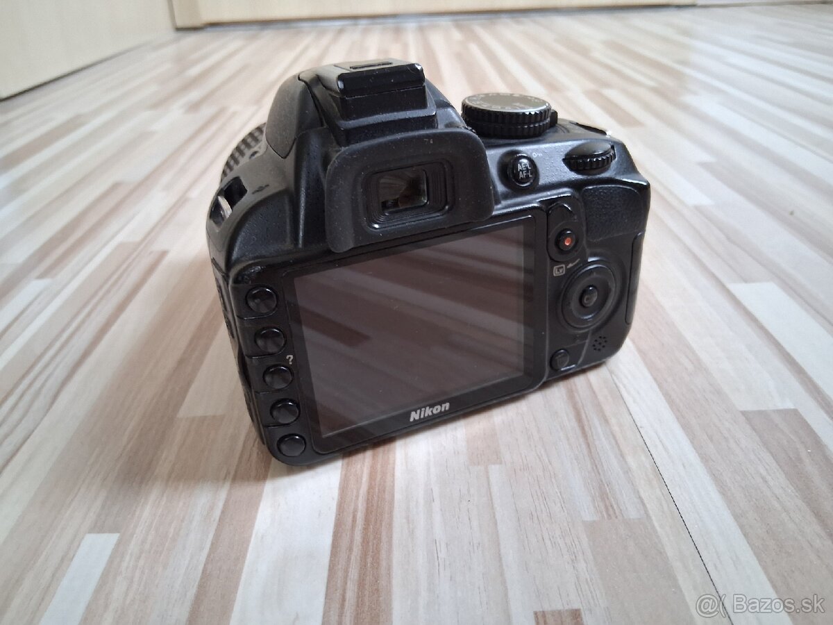 Nikon D3100 - 2