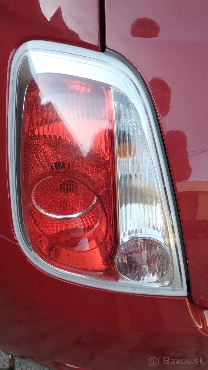 Fiat 500 zadne svetla - 2