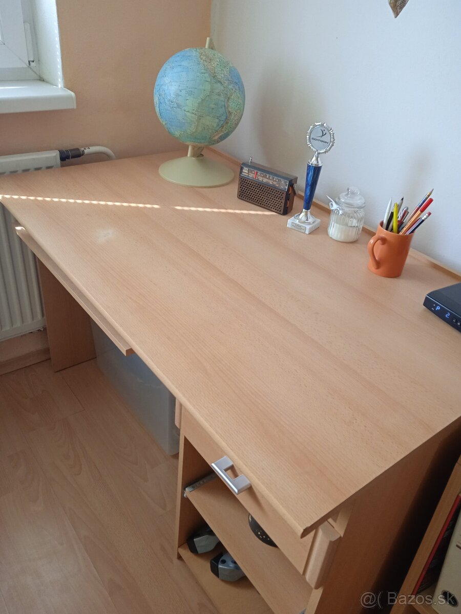 Písací stôl - 2