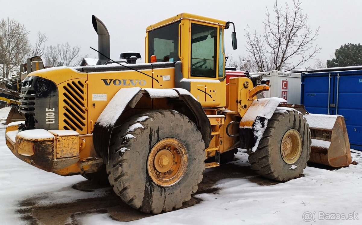 Koles. Nakladač Volvo L110 E - 2