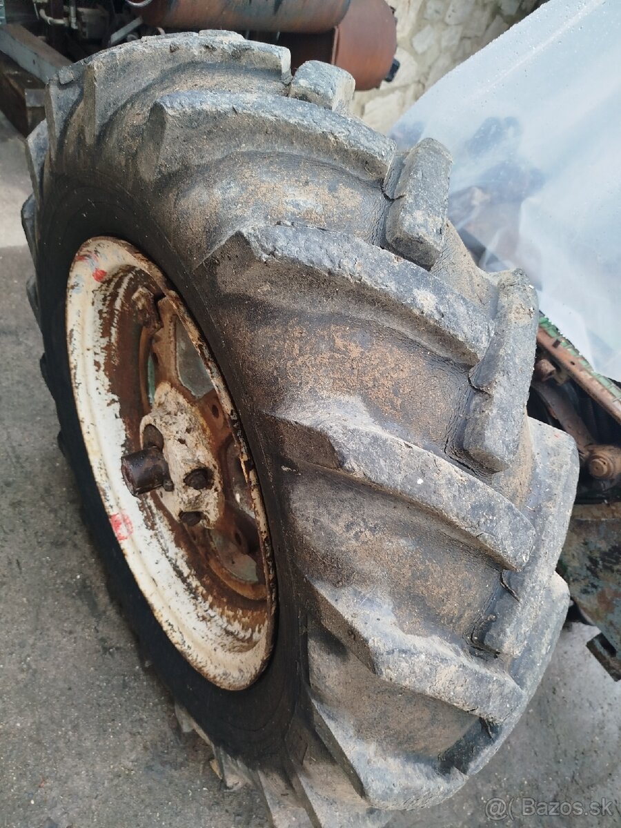 Pneumatiky 12, 4/11-24 Zetor 25 A - 2