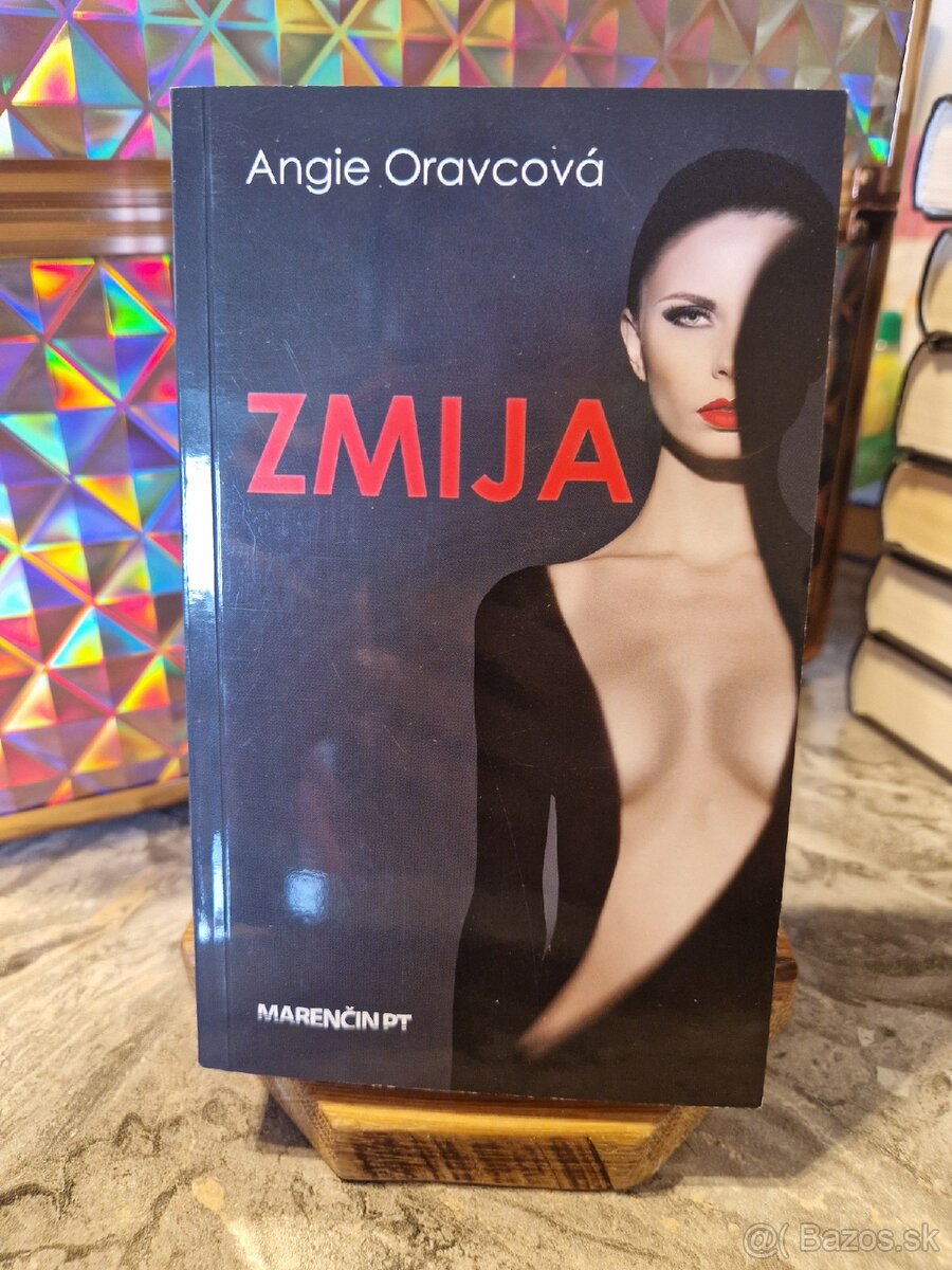 Séria kníh Zmija - 2