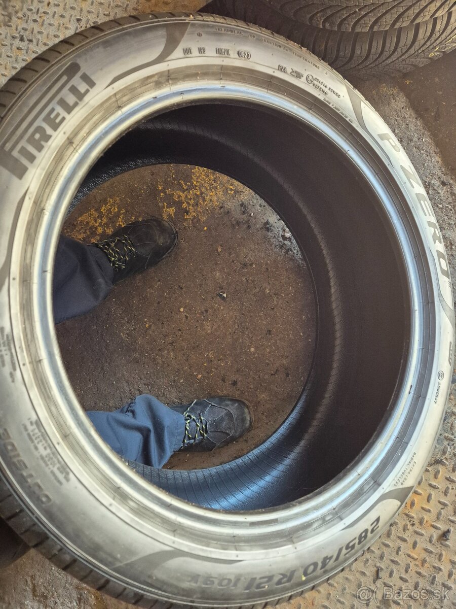 Predam letne pneu 2x 285/40R21 Pirelli - 2