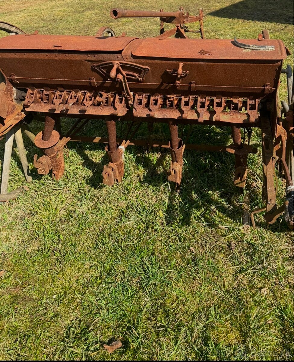 predam konsku sejacku - 2