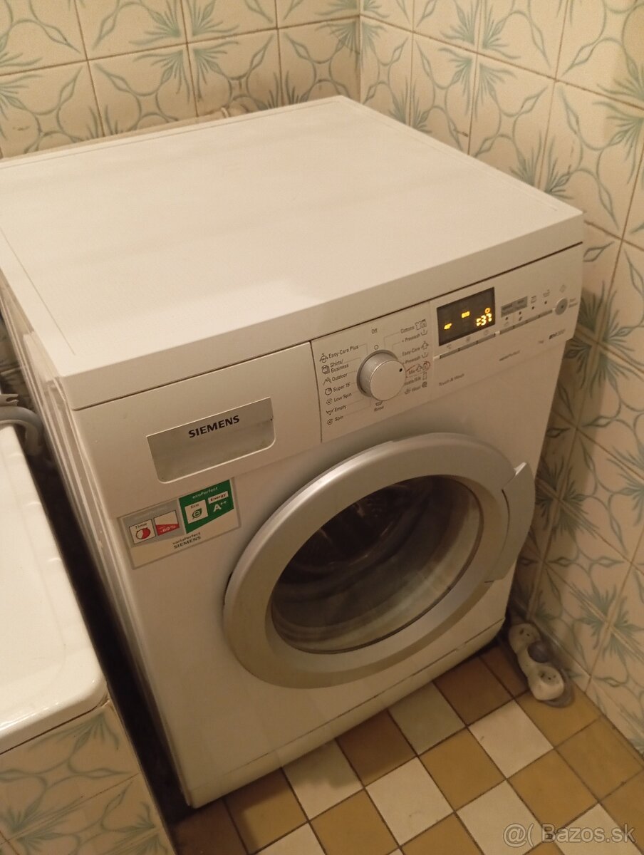 Práčka whirlpool - 2