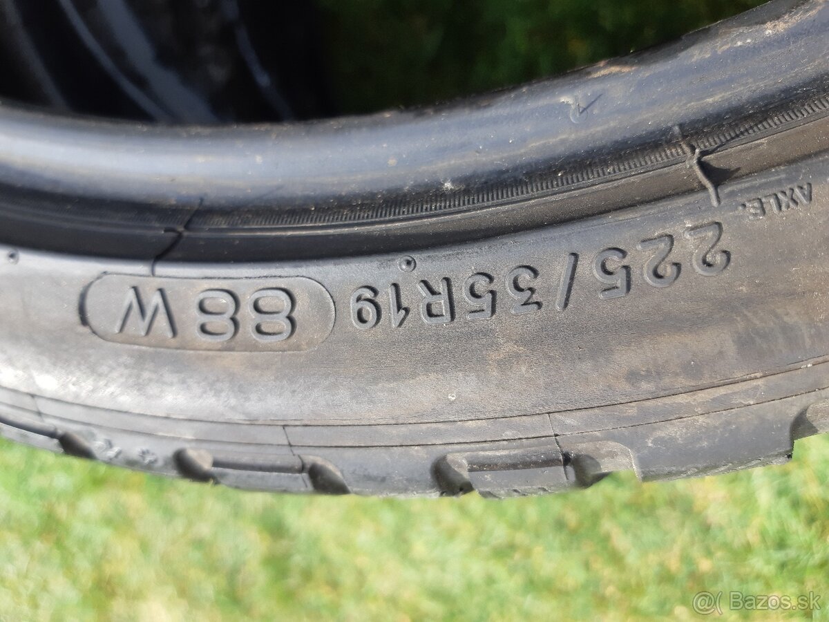 225/35 r19 zimne pneumatiky - 2