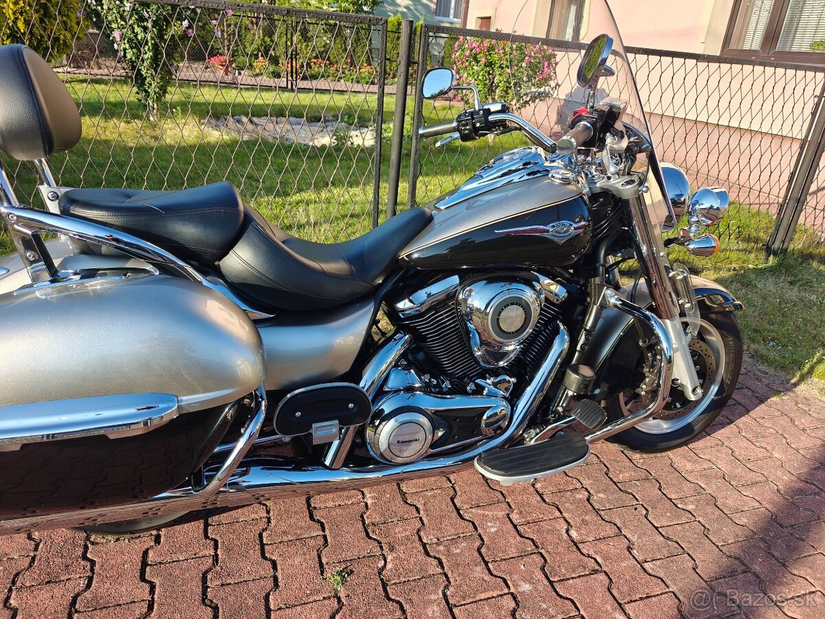 Kawasaki VN 1700 Classic Tourer Nomad - 2