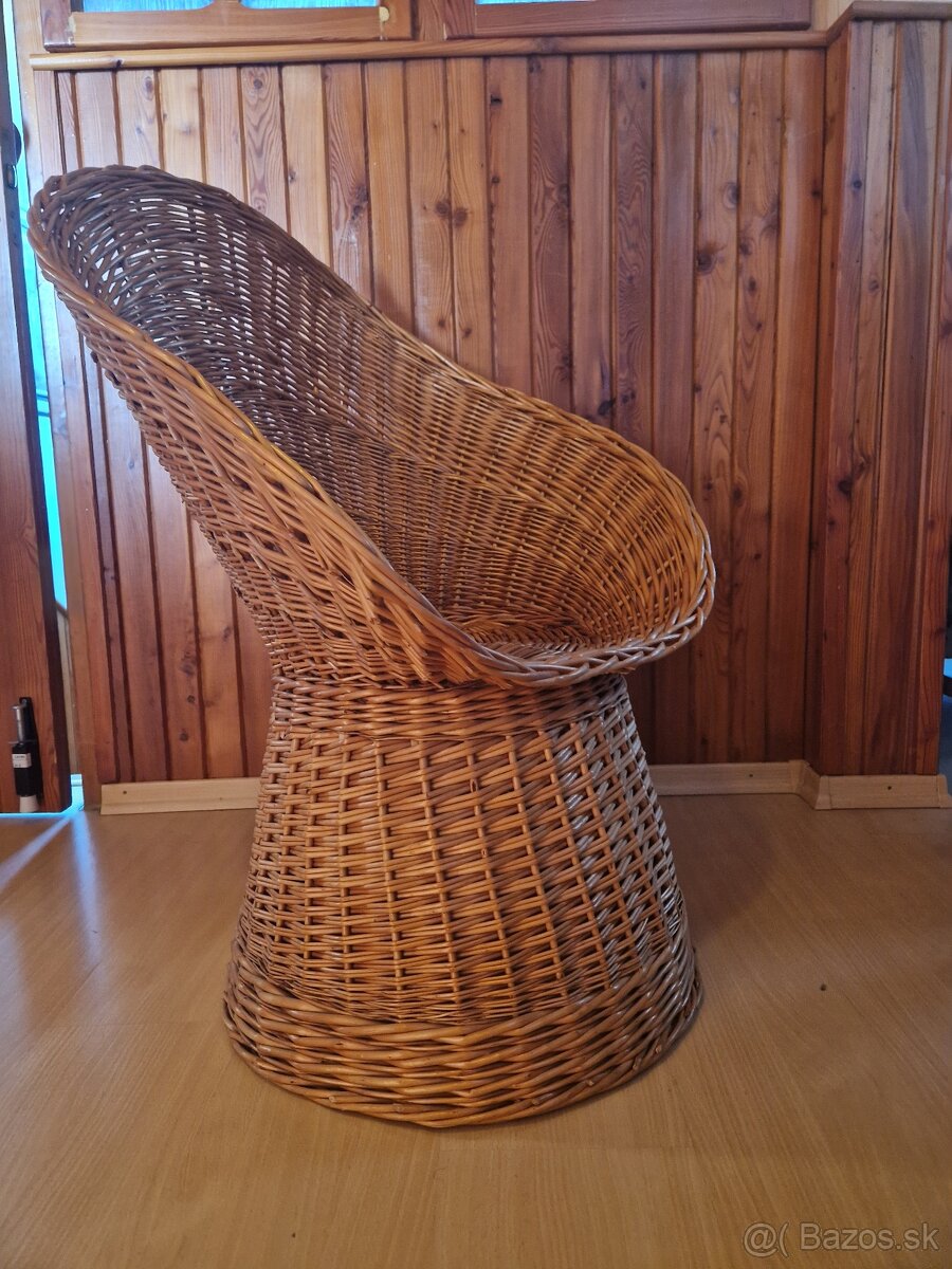 Ratanové kreslo - 2