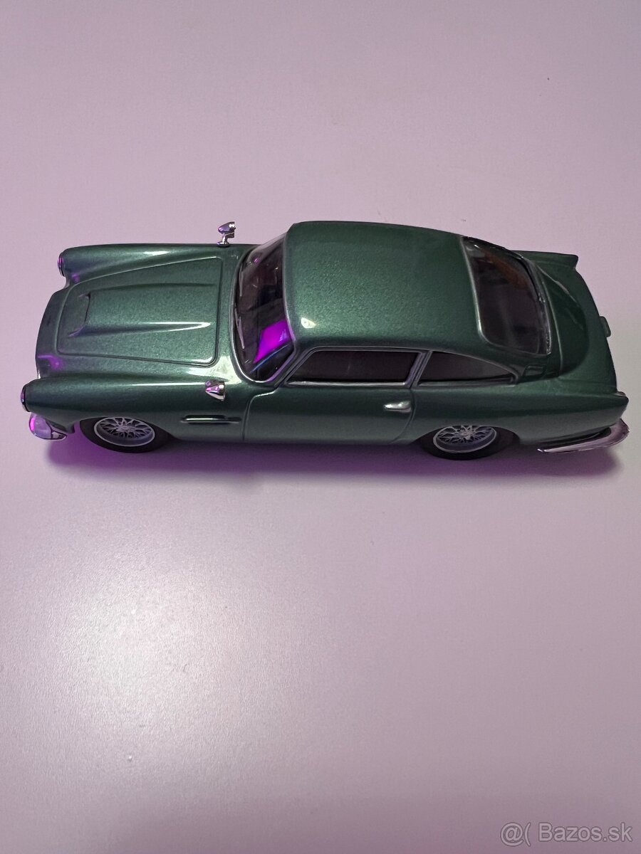 Aston Martin DB4 - 2