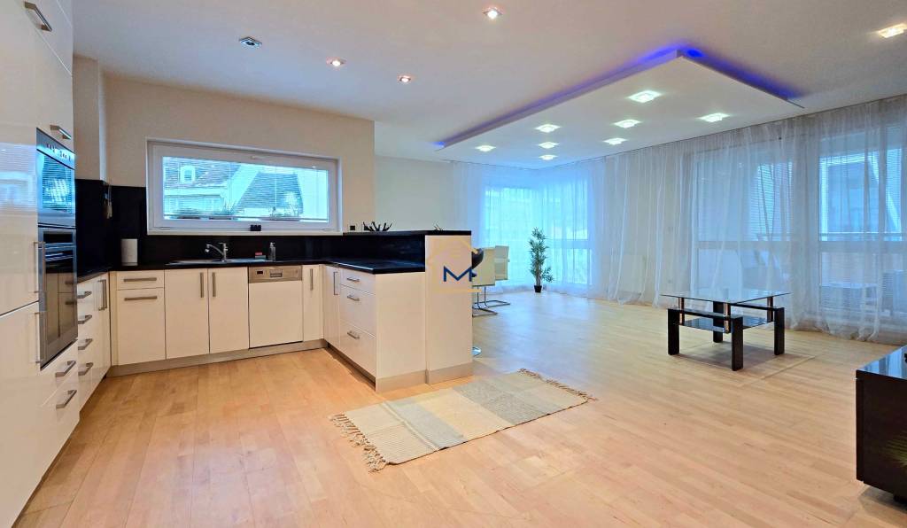 NADŠTANDARDNÝ 3 IZBOVÝ BYT PRI HISTORICKOM CENTRE BANSKÁ BYS - 2