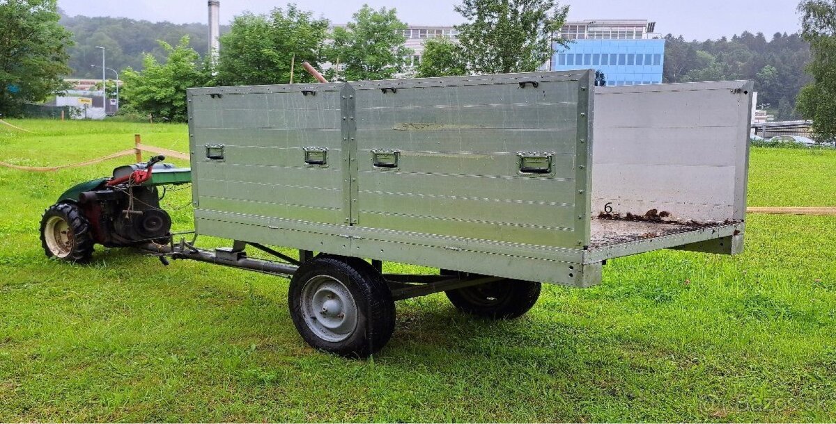 Malotraktor s vlečkou Rapid - 2