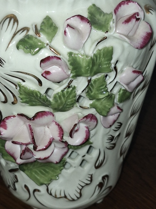 PORCELÁNOVÁ STARÁ VÁZA - 2