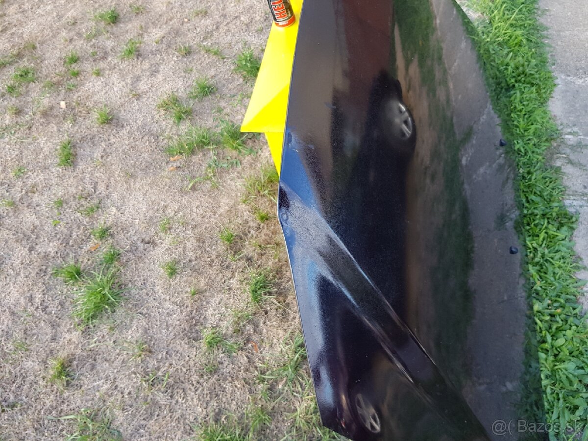 Predám kapotu Mazda 6 - 2