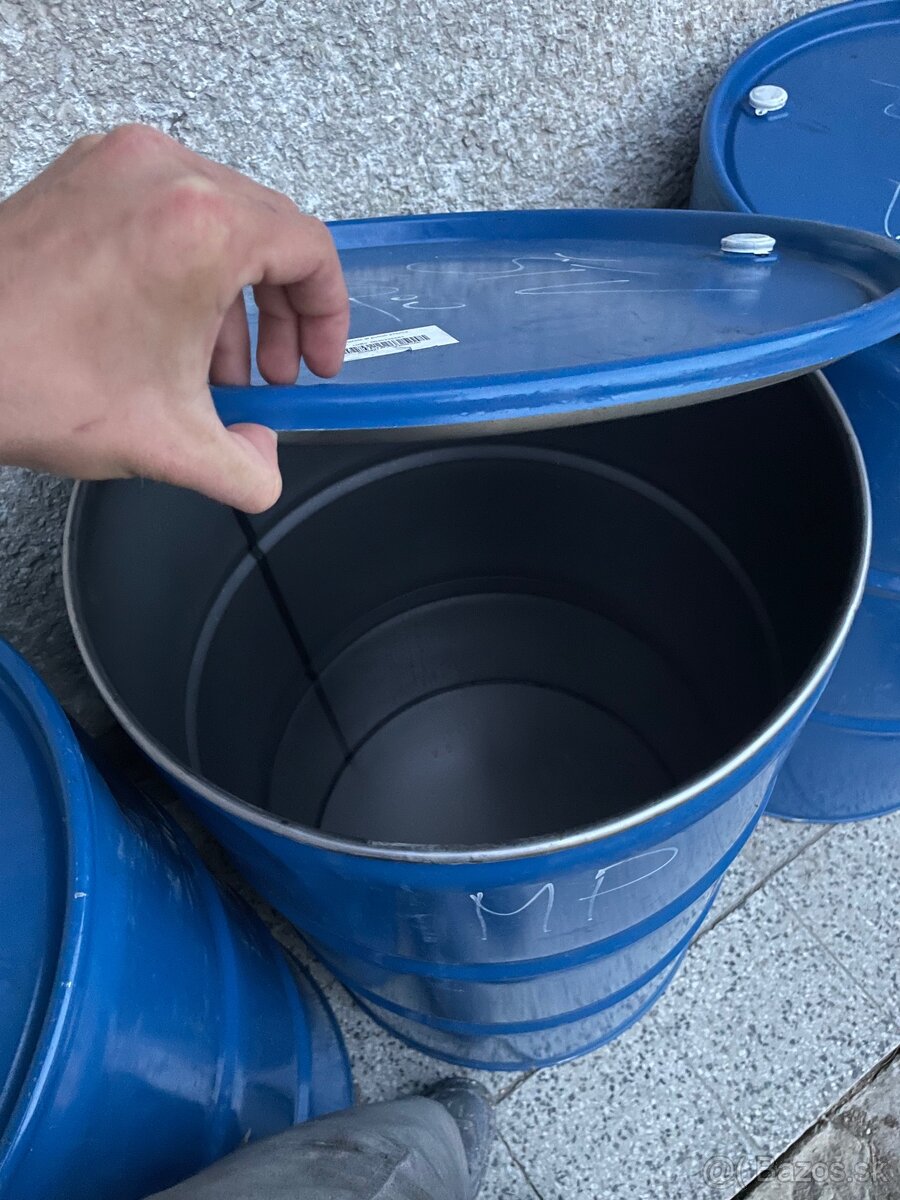Plechovy sud 200l - 2