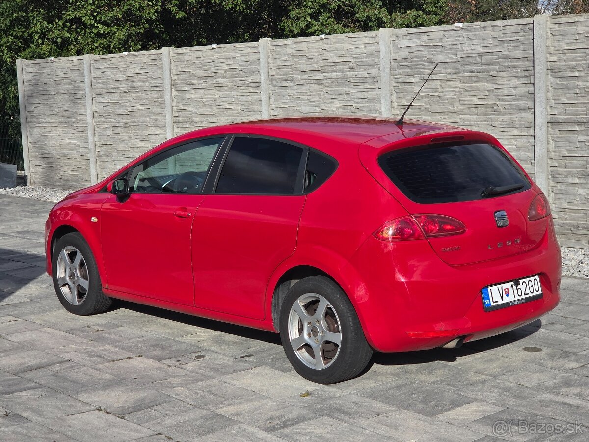 Seat Leon II 1.6 benzín - 2