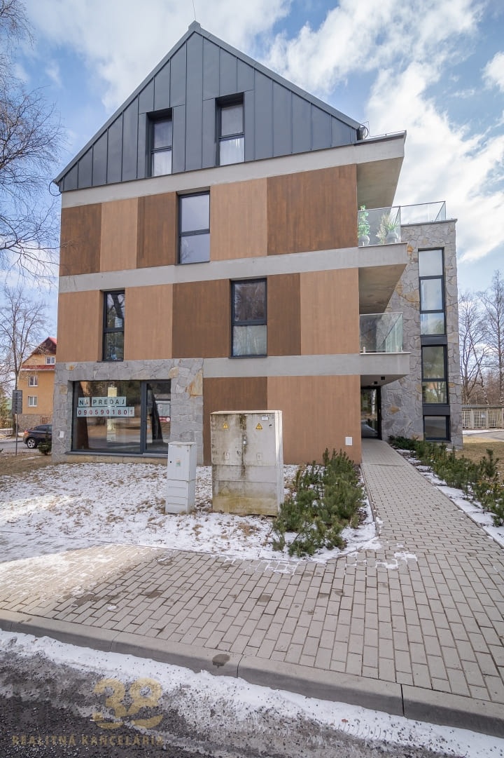 Na predaj: Obchodný/administratívny priestor vo V.Tatrách - 2