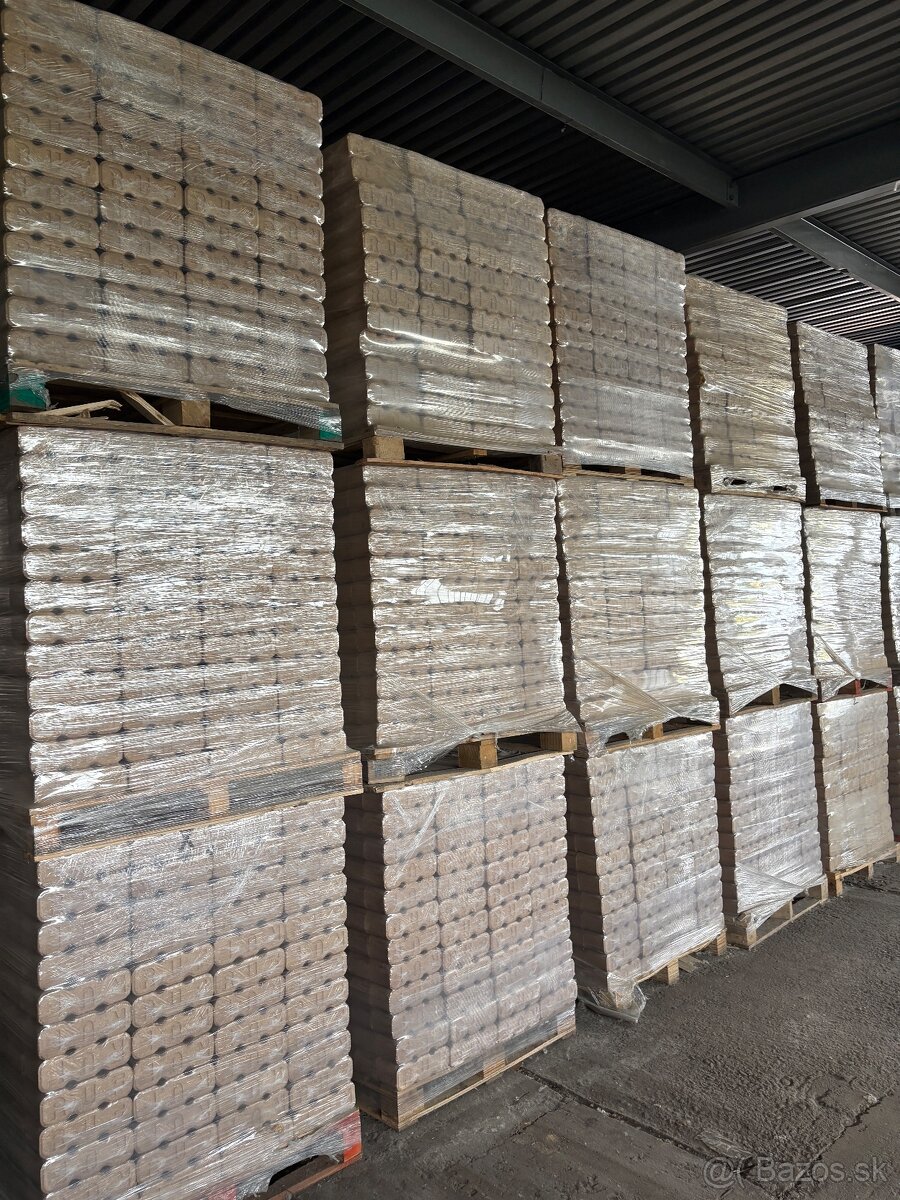 Brikety, pelety, pal. drevo. - 2