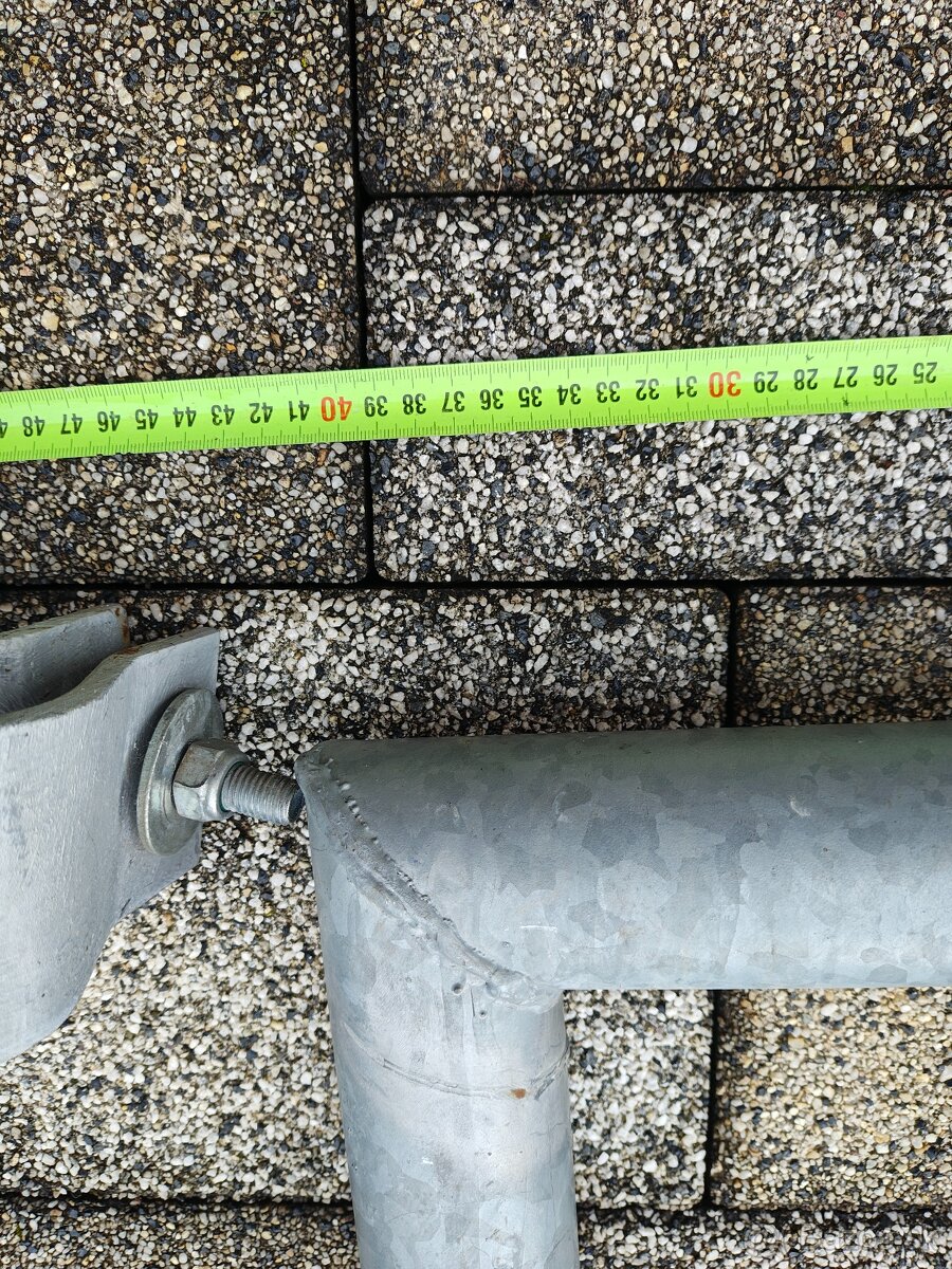 Konzola na stožiar - 2