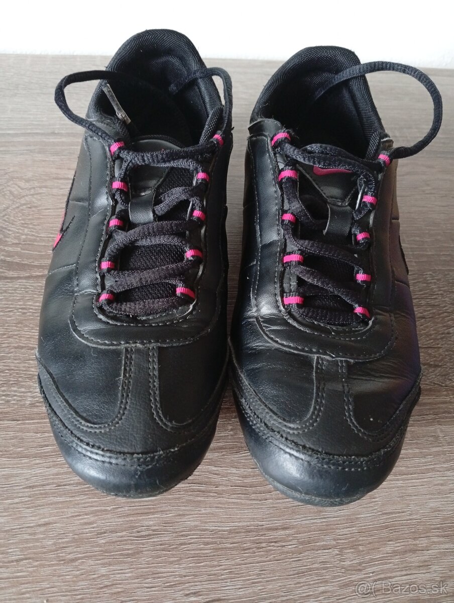 Čierne halovky Nike - 2