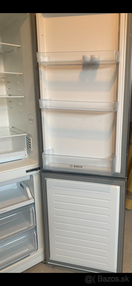 Chladnička s mrazničkou BOSCH - 2