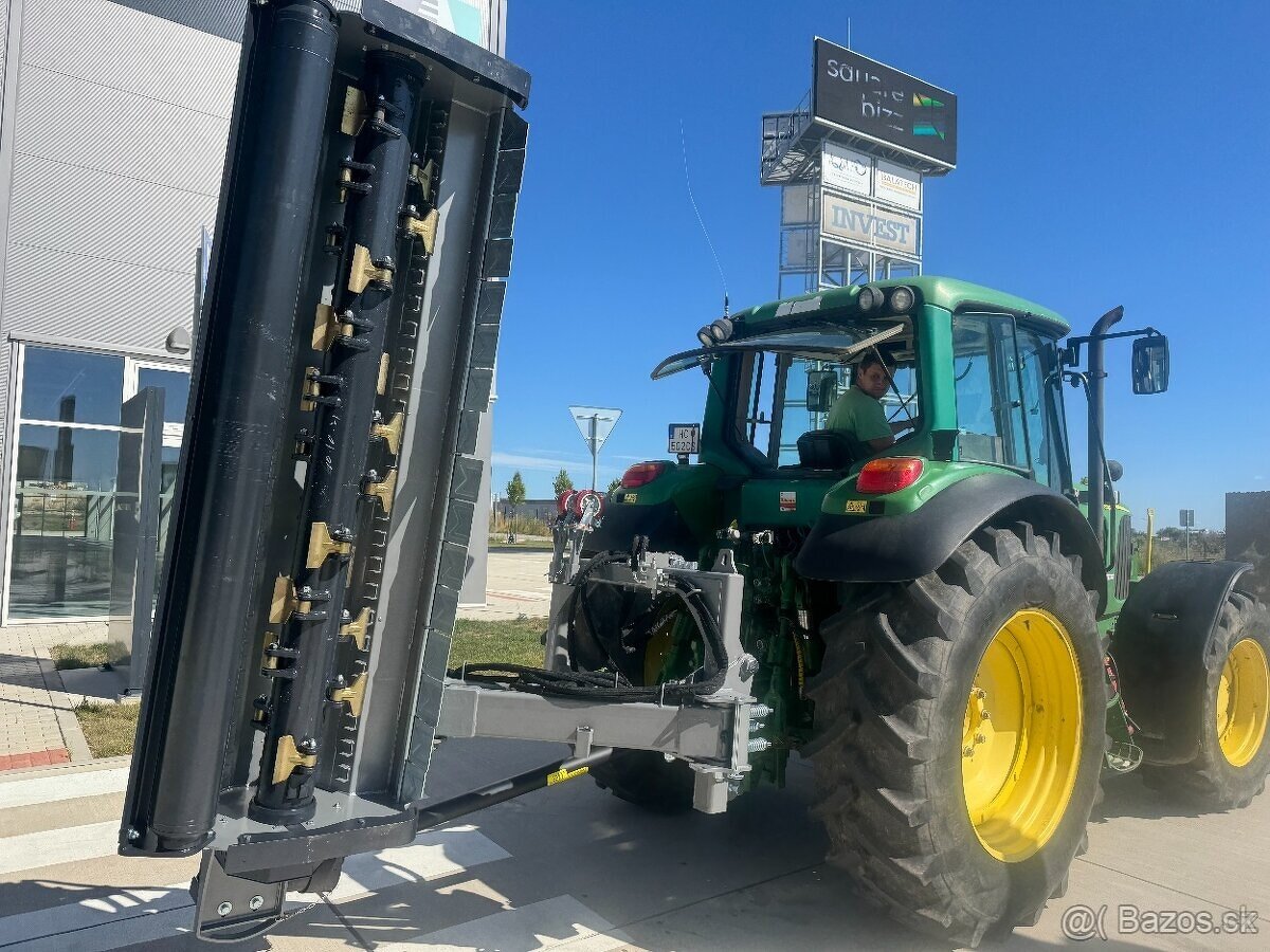 Priekopový mulčovač za traktor so šírkou 240 cm - 2