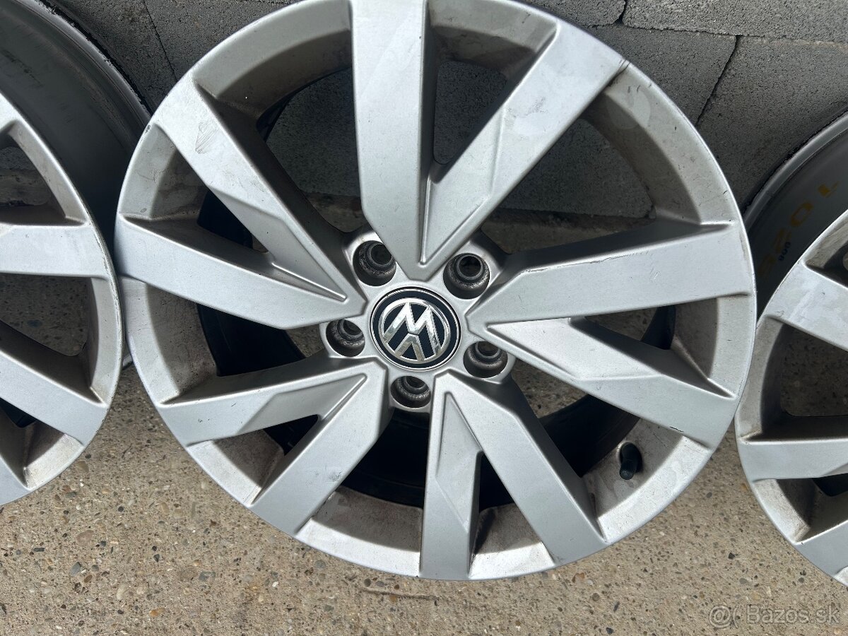 Predám elektrony na passat b8 - 2