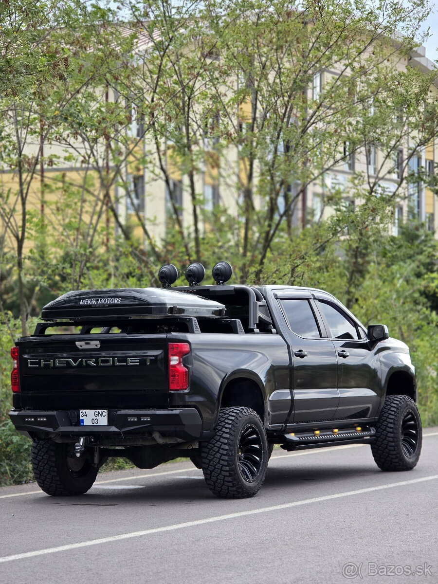Zadný pevnostný náraznik Chevy Silverado 2019