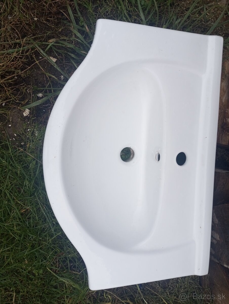 Umývadlo a digestor - 2