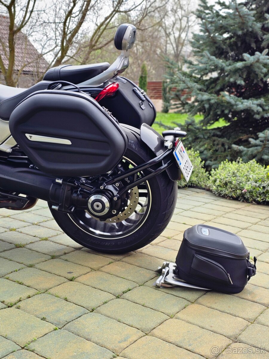 Triumph Rocket 3 GT - 2