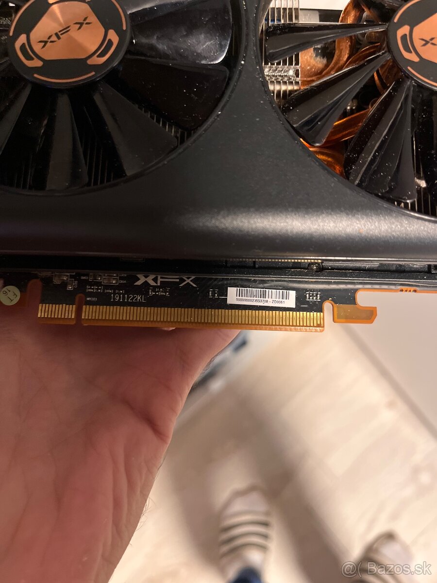 XFX Radeon RX 5700 XT THICC III Ultra – 8 GB GDDR6 – Perfekt - 2