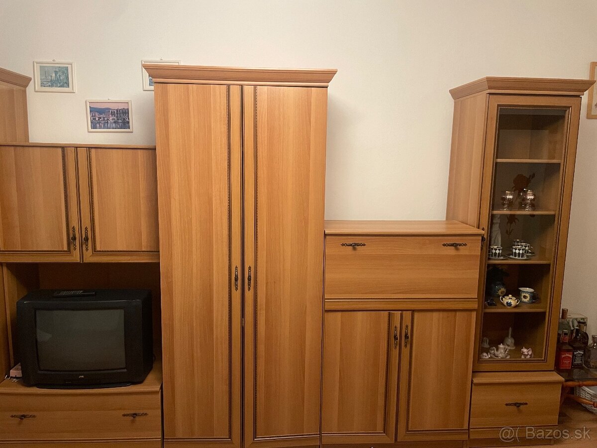 Predám kvalitnú obývaciu stenu - 2