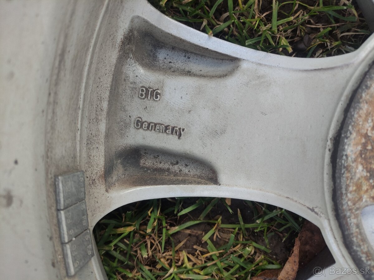 Predám hliníkové disky ŠKODA R16 - 2