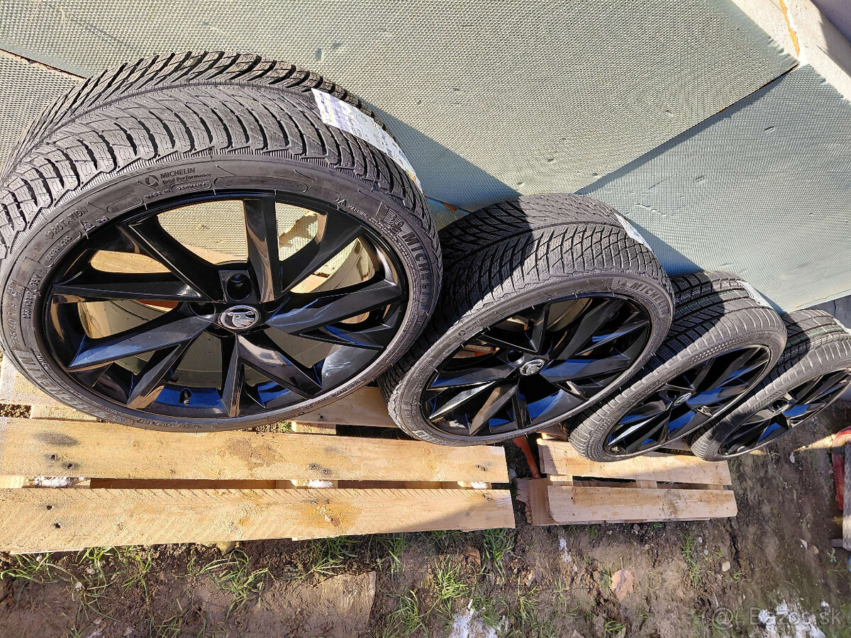 19" zimne Skoda Superb 235/40R19 - 2